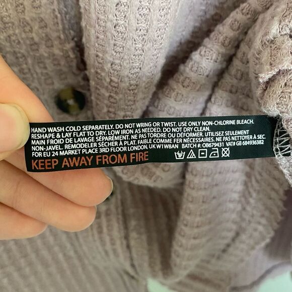 Urban Outfitters Tops Jojo Oversized Thermal Button Front Top Size Medium - Picture 9 of 11